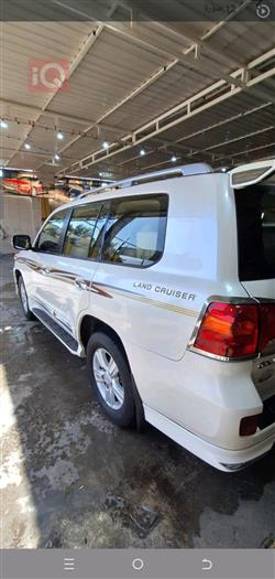 تويوتا لاندكروزر